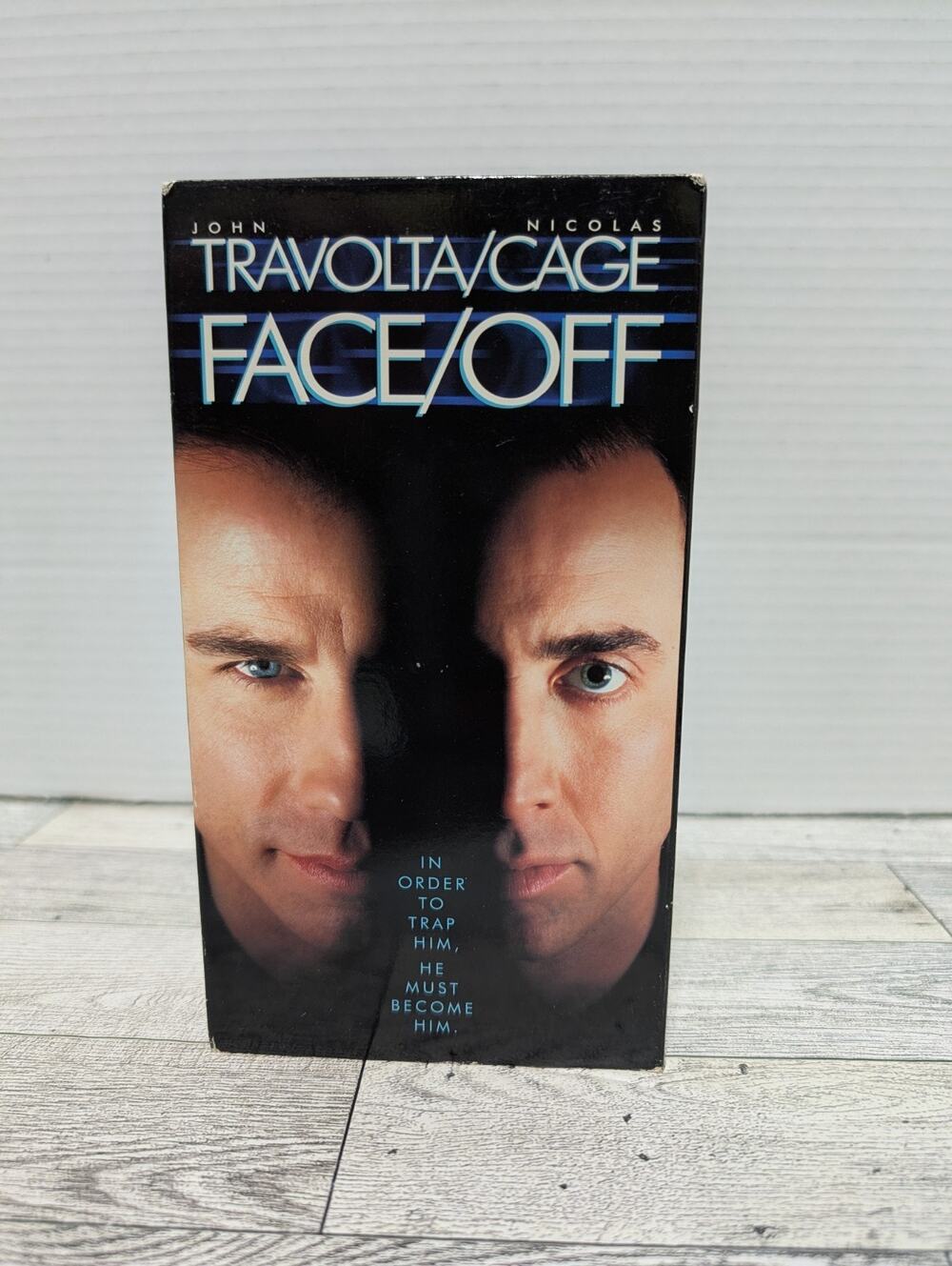 Face Off (VHS, 1997) John Travolta Nicholas Cage Pre-owned Movie